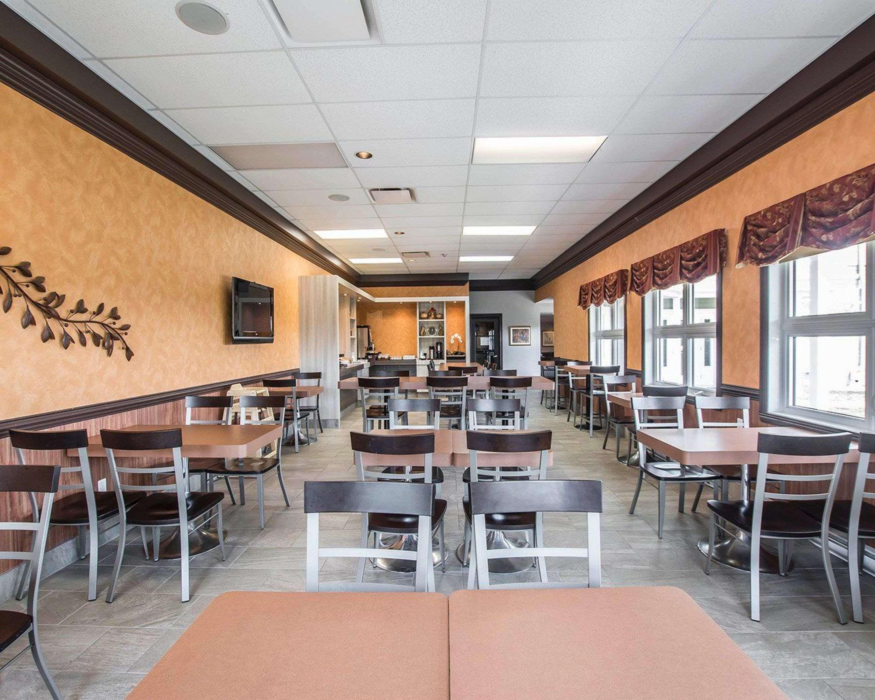 Econo Lodge Inn & Suites Montmagny Ngoại thất bức ảnh