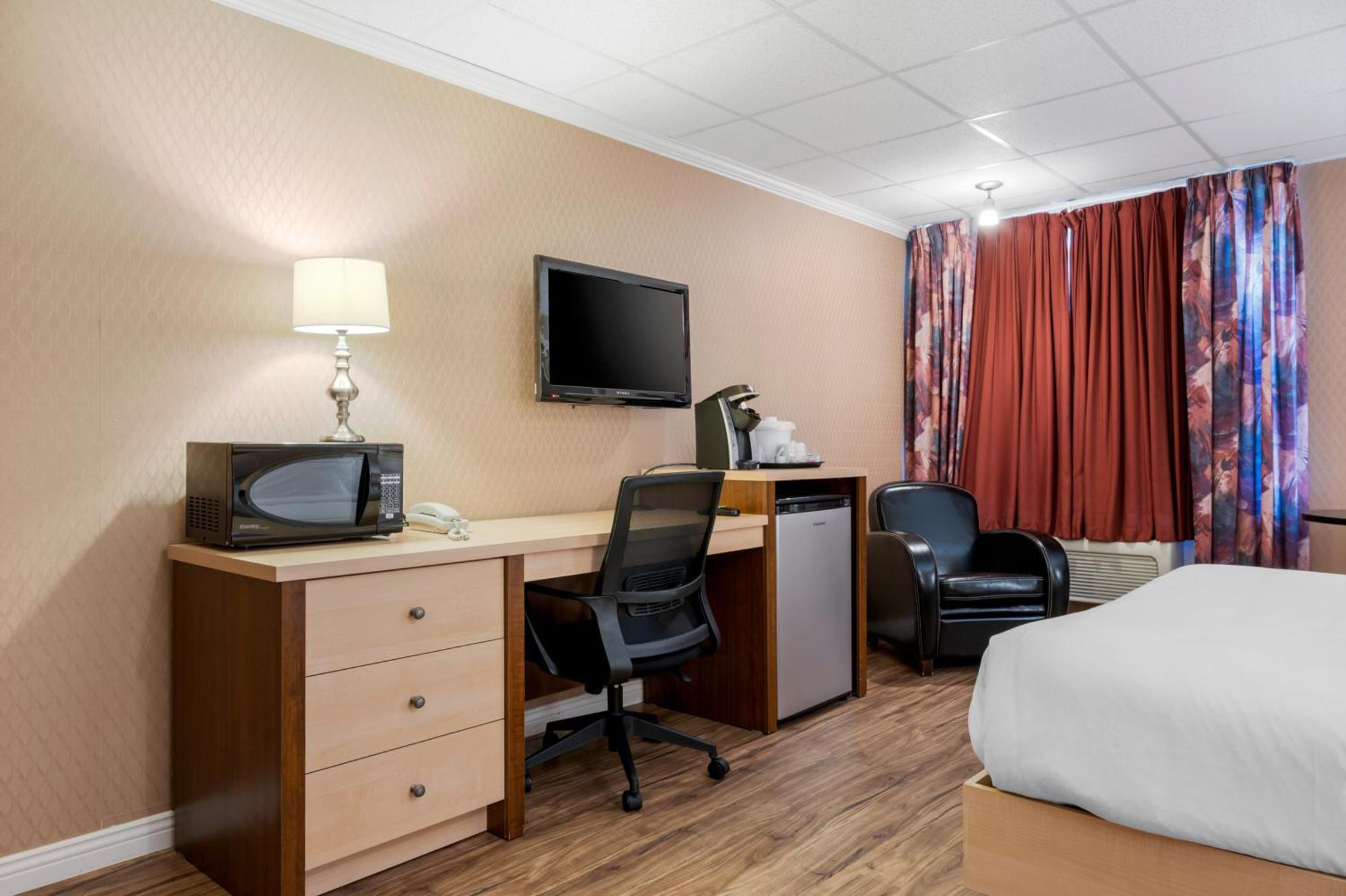 Econo Lodge Inn & Suites Montmagny Ngoại thất bức ảnh