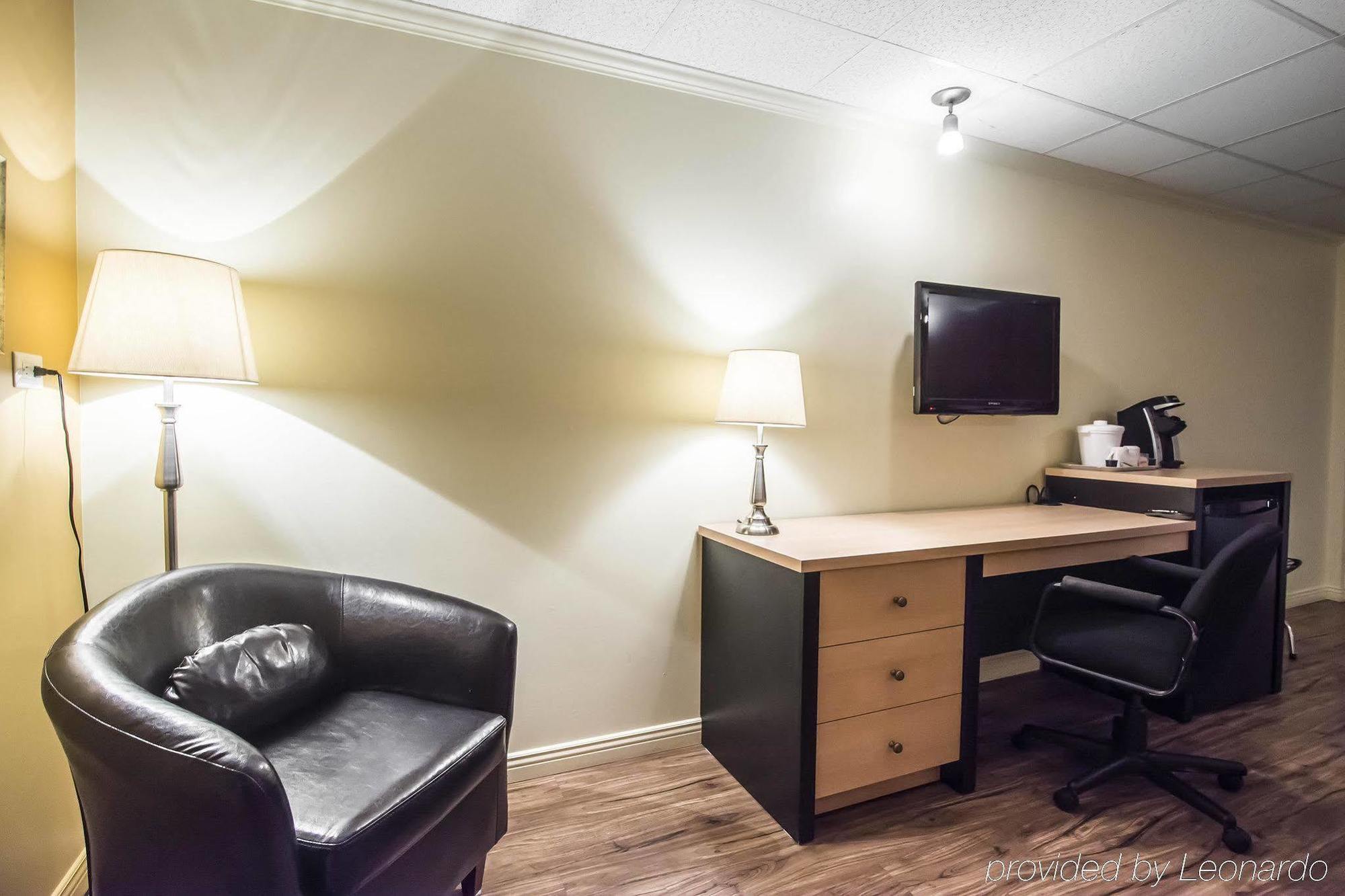 Econo Lodge Inn & Suites Montmagny Ngoại thất bức ảnh