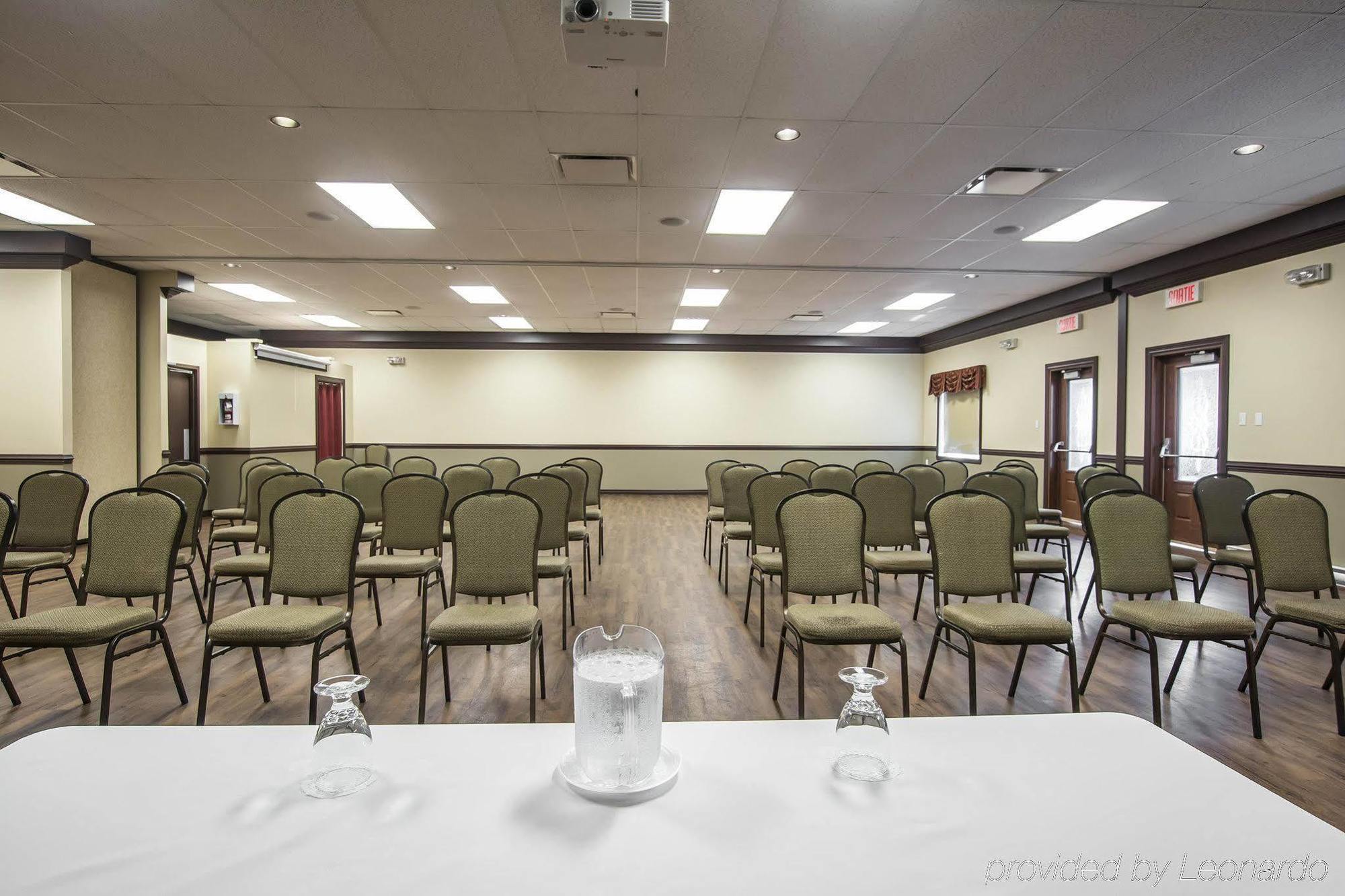 Econo Lodge Inn & Suites Montmagny Ngoại thất bức ảnh